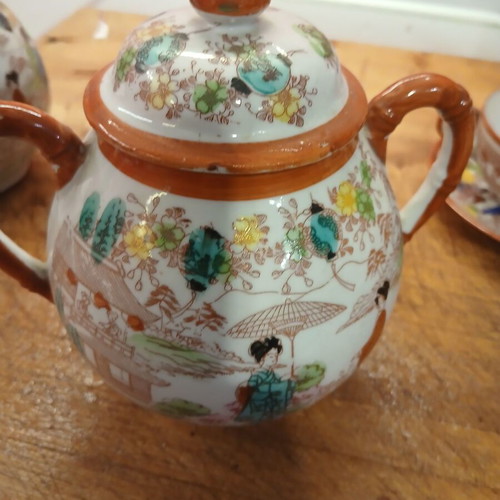 Vintage porcelain set from China, like new, 5 pieces