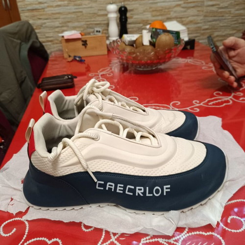 Casual athletic shoes like new, size 45, beige and blue