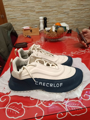 Παπούτσια αθλητικά casual σαν καινούργια, νούμερο 45, μπεζ και μπλε