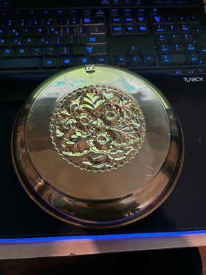 Decorative plate like new