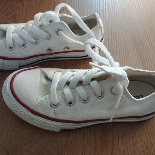 Converse All Star size 28 like new, beige