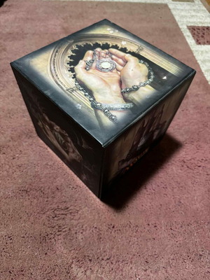 Mox CUB3 used box for over 900 Magic: The Gathering cards
