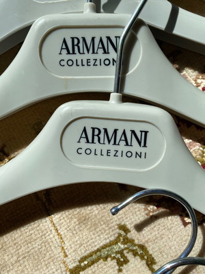Armani hangers like new, set of 10 pieces