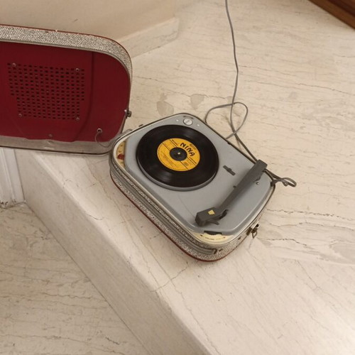 Record player 45 rpm used, collectible