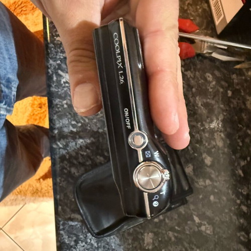 Nikon video camera like new with leather case