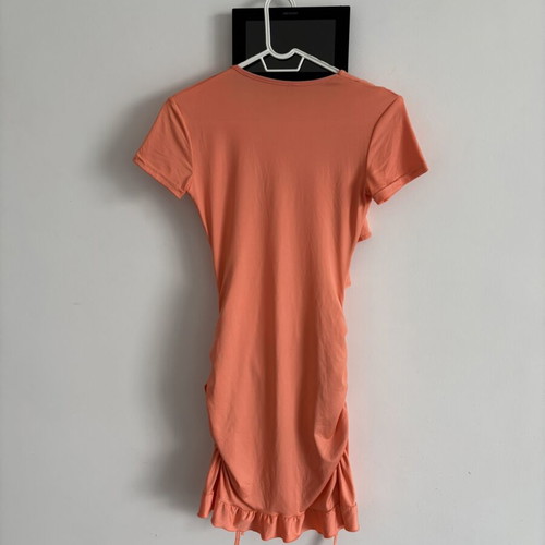 Coral backless short-sleeve dress