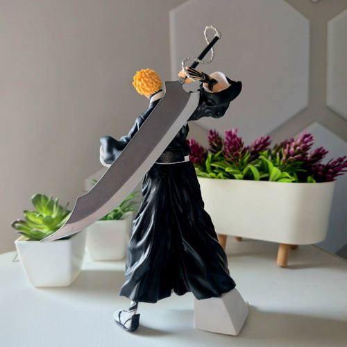 Kurosaki Ichigo Bleach statue figure 21cm