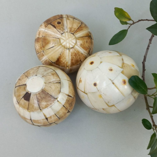 Ethnic vintage decorative spheres set, like new, handmade natural materials