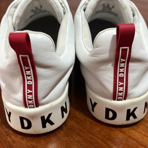 DKNY leather sneakers like new, very comfortable, size 38, white