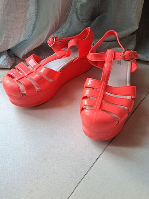 Fiore Collection platform sandals used, coral, size 39