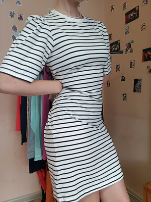 Sisters Point striped dress new, size XS, black and white