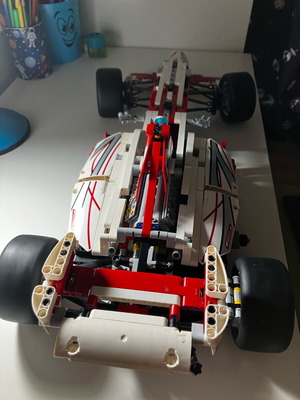 Lego technic 42000 αναβαθμισμένο με λάστιχα f1
