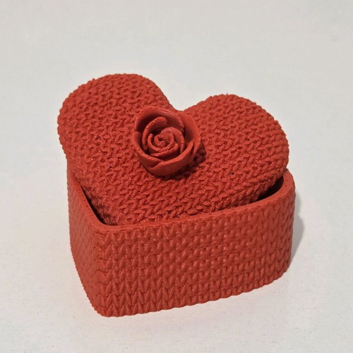 Heart gift box for ring or jewelry new
