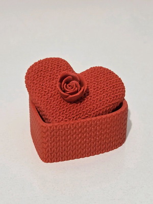 Heart gift box for ring or jewelry new