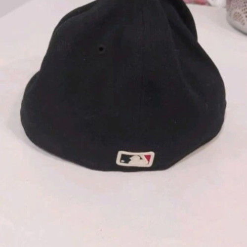 Atlanta Braves New Era 59 Fifty Fitted Hat like new, size 7 1/2