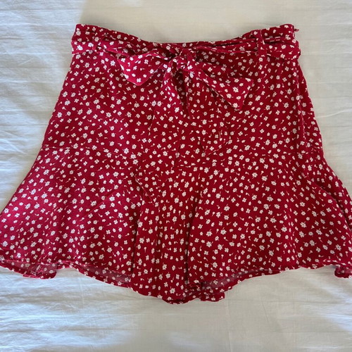 Zara skirt-shorts with belt, red, size S