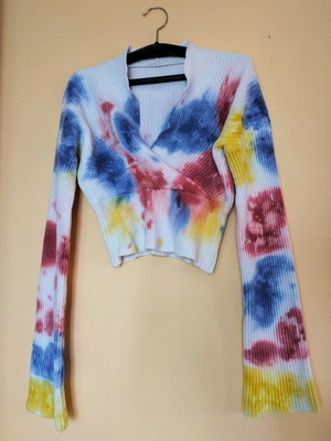 Multicolor blouse with bell sleeve used, size M