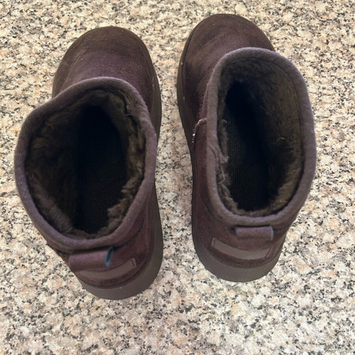Dark brown ankle boots like new, size 40