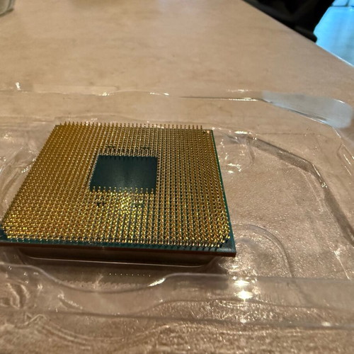 Ryzen 5 2600 processor like new with cooler
