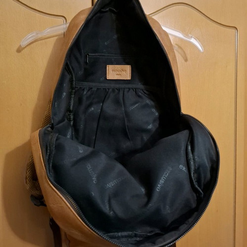Exclusivo Brown Leatherette Backpack new