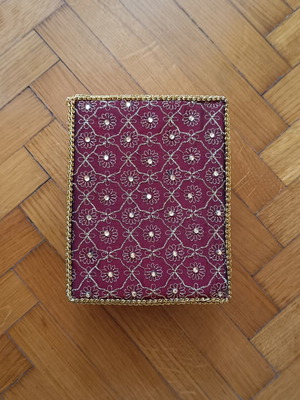 Decorative storage box like new, 18cm x 14cm x 8cm