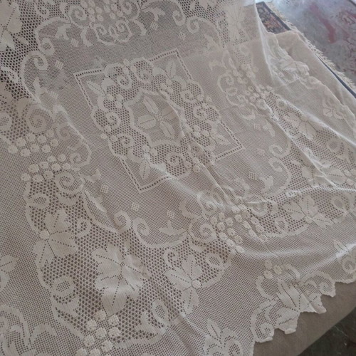 Embroidery set of 5 pieces like new