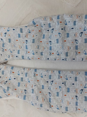 Children's sleeveless vest for 1.5 years old