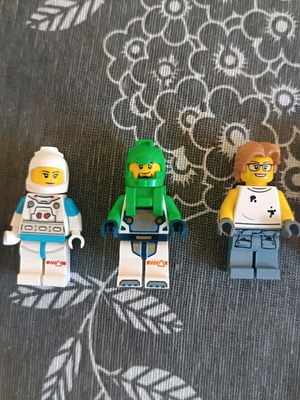 Lego figures Minecraft, City and Ninjago like new