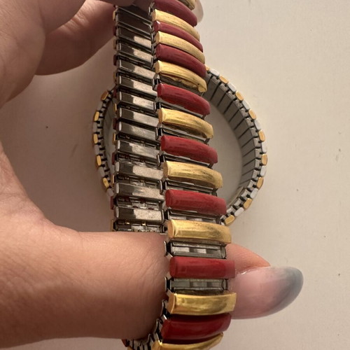Metallic elastic bracelet set like new, multicolor
