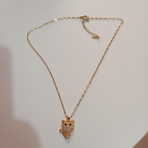 Kitty necklace like new
