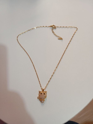 Kitty necklace like new