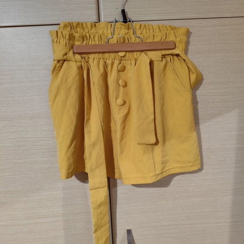 Women's clothing bundle like new, 2 denim shorts, skirts, jumpsuit L