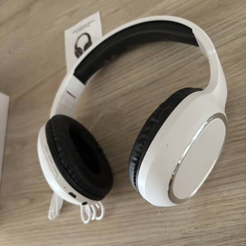 Magnel wireless headphones Bluetooth 4.2 with PU leather ear pads