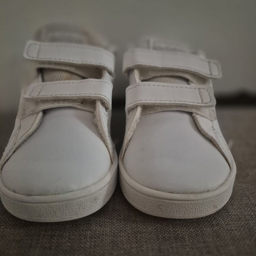 Adidas kids' casual shoes size 23, white
