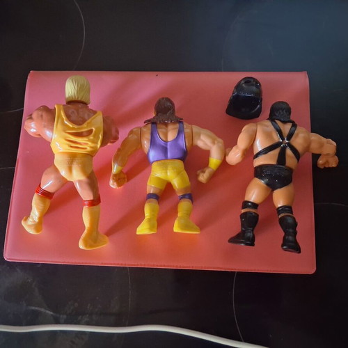 WWF Hasbro wrestling figures pack Hogan Crush used