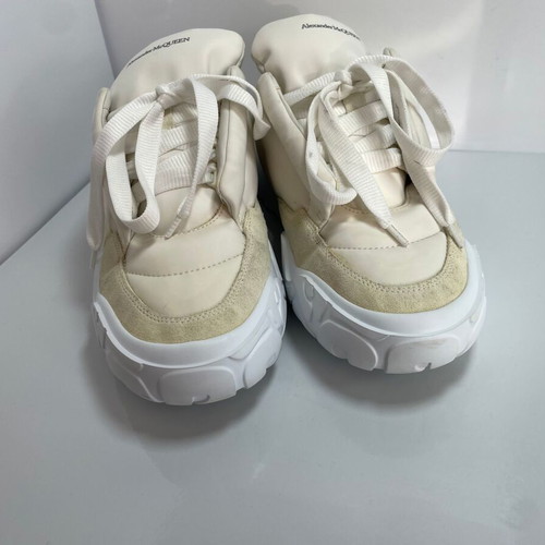 Alexander McQueen suede-trimmed sneakers like new, size 39.5