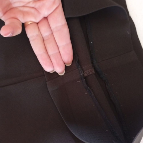 Women's pants size M like new, dark brown classic cut