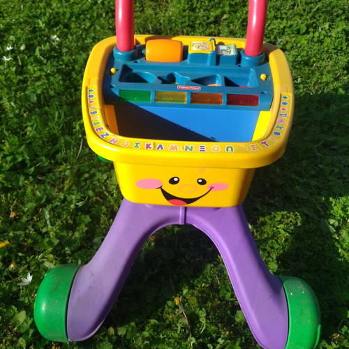 Fisher-Price Laugh & Learn 4-in-1 Snack Cart Walker like new