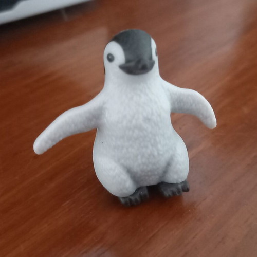 Kinder Surprise Baby Natoons 2025 Penguin new