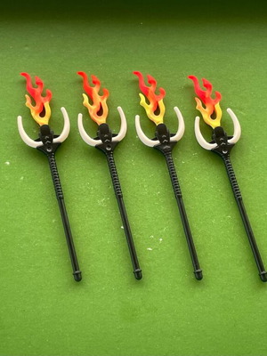 Playmobil spears with flame and horns like new