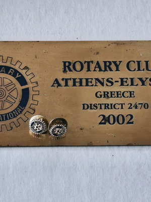 Ροταριανός όμιλος πλακέτα και 2 pins σαν καινούργιο