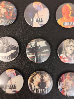 Nirvana pin collection used, old