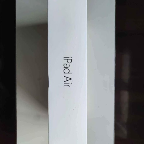 Ipad Air 2014 used, 9.7 inch screen, 16 GB