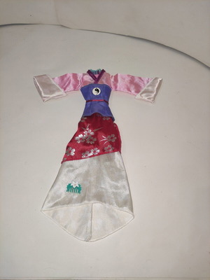 Disney Mattel Magic Mulan ρούχα και χτένα πακέτο σαν καινούργιο