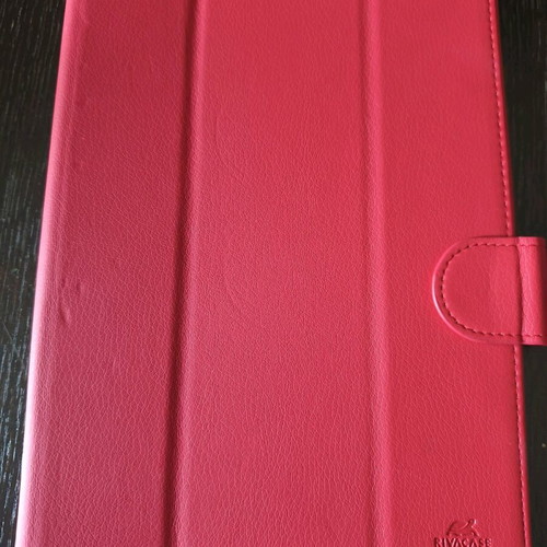 Rivacase 10.1' Tablet Case like new, red
