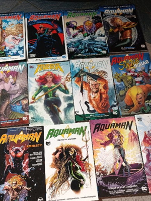Aquaman comic series DC 13 issues, 2 hardcover, like new, English
