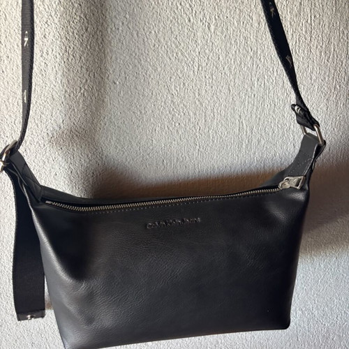 Calvin Klein shoulder bag like new, black, size 24x14