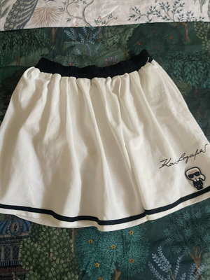 Karl Lagerfeld skirt white, like new, size M