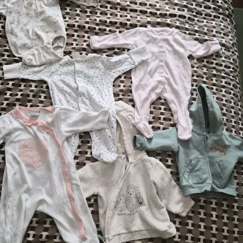 Baby bodysuits and jackets from 1 month like new