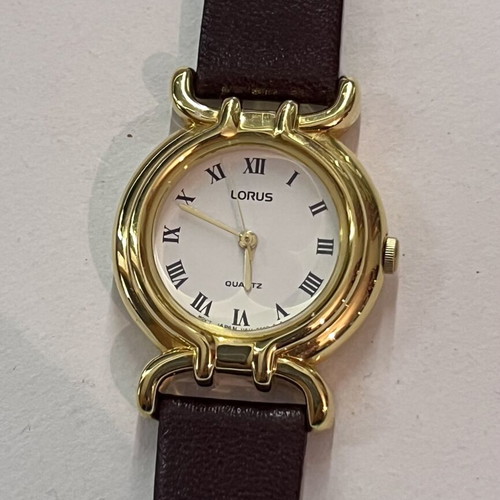 Lorus vintage wristwatch like new, 22mm, white dial